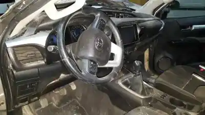 Veículo de Sucata toyota hilux (kun) 2.5 turbodiesel do ano 2017 alimentado 2gd