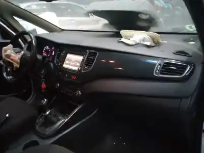 Veicolo di demolizione kia carens ( ) drive dell'anno 2016 alimentato g4fd