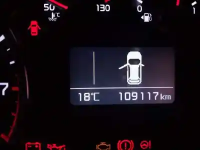 Veicolo di demolizione kia carens ( ) drive dell'anno 2016 alimentato g4fd