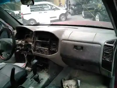 Здавання транспортного засобу mitsubishi montero (v60/v70) 3.2 di-d avance року 2000 потужний 4m41