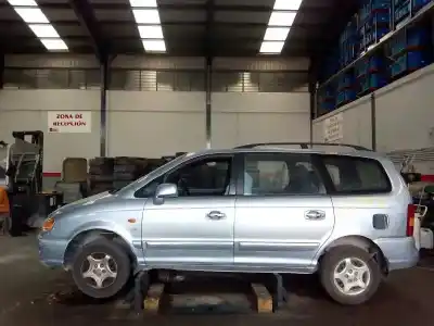 Scrapping Vehicle HYUNDAI TRAJET (FO) 2.0 CRDi GLS of the year 2002 powered D4EA