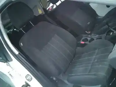 Sloopvoertuig citroen c4 lim. white attraction van het jaar 2014 aangedreven 9hp