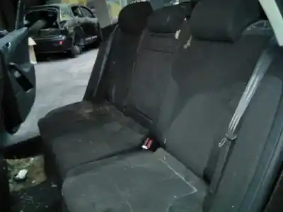 Здавання транспортного засобу volkswagen passat variant (3c5) advance року 2009 потужний cbdc