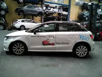 Veículo de Sucata AUDI A1 SPORTBACK (8XF) Attraction do ano 2015 alimentado CHZB