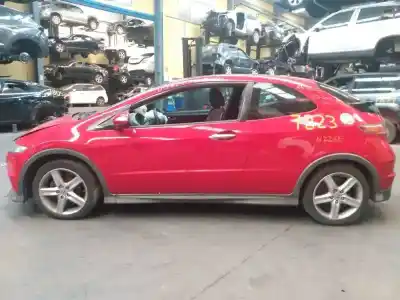 Sloopvoertuig HONDA CIVIC BERLINA (FN) 2.2 CTDI van het jaar 2008 aangedreven N22A2