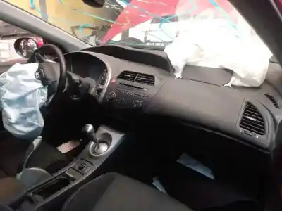 Veículo de Sucata honda civic berlina (fn) 2.2 ctdi do ano 2008 alimentado n22a2