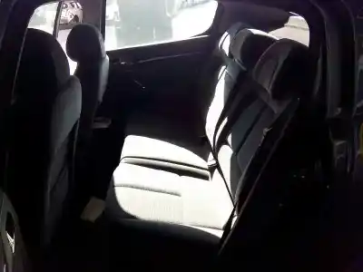 Véhicule à la ferraille peugeot 407 premium de l'année 2007 alimenté 3fy