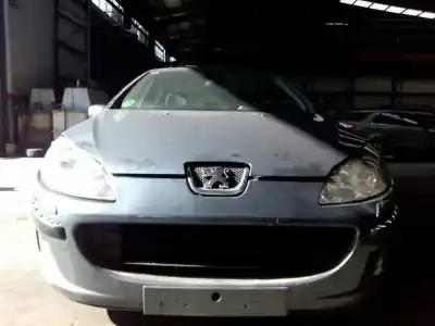 Véhicule à la ferraille peugeot 407 premium de l'année 2007 alimenté 3fy