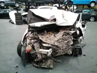 Здавання транспортного засобу renault clio iv business року 2015 потужний k9k612