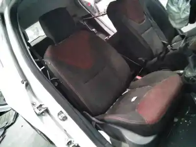 Здавання транспортного засобу renault clio iv business року 2015 потужний k9k612