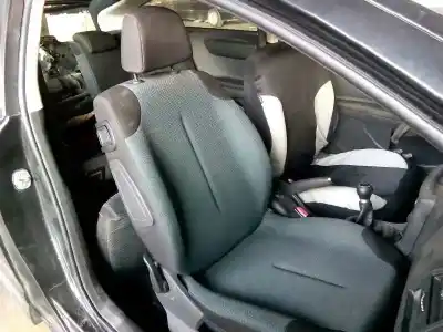 Vehicul casat citroen c4 coupe lx al anului 2004 alimentat kfu