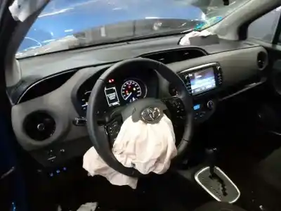 Veículo de Sucata toyota yaris hsd city do ano 2017 alimentado 1nzfxe