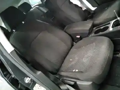 Veicolo di demolizione volkswagen passat variant (365) edition bluemotion dell'anno 2010 alimentato cffb