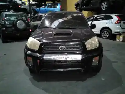 Sloopvoertuig toyota rav 4 (a2) 2.0 d-4d executive 4x4 (2003->) van het jaar 2002 aangedreven 1cdftv