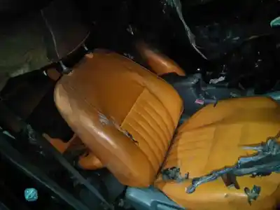 Sloopvoertuig toyota rav 4 (a2) 2.0 d-4d executive 4x4 (2003->) van het jaar 2002 aangedreven 1cdftv