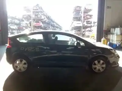 Vehicul casat citroen c4 coupe lx al anului 2006 alimentat 9hy