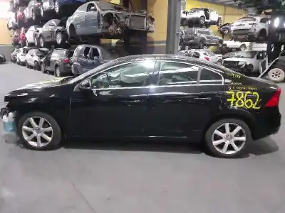 Veículo de Sucata volvo s60 lim. momentum do ano 2017 alimentado d4204t9