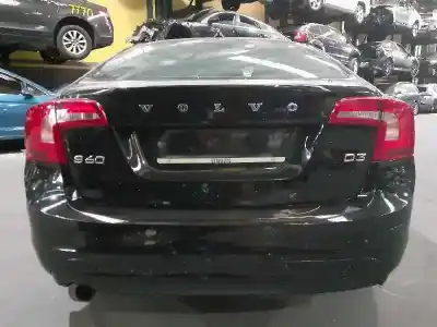 Veículo de Sucata volvo s60 lim. momentum do ano 2017 alimentado d4204t9