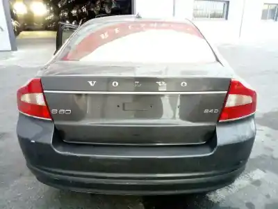 Veículo de Sucata volvo s80 berlina 2.4 d momentum do ano 2010 alimentado d5244t14