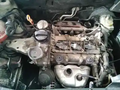 Véhicule à la ferraille seat ibiza (6l1) fresh de l'année 2002 alimenté azq