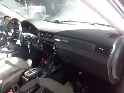 Véhicule à la ferraille audi a6 c5 avant (4b5, 4b6) 2.5 tdi de l'année 2004 alimenté bau