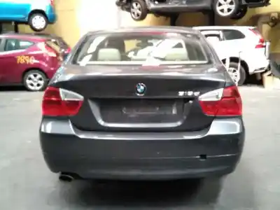 Sloopvoertuig bmw serie 3 berlina (e90) 318d van het jaar 2008 aangedreven n47d20a