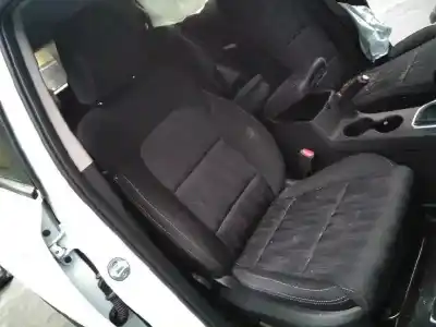 Vehículo de desguace kia                                                sportage                                                                                                                                                                                                                                                   drive 2wd                                                                                                                                                                                                                                                  del año 2016 con motor g4fd