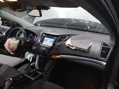 Véhicule à la ferraille hyundai                                            i40                                                                                                                                                                                                                                                        premium                                                                                                                                                                                                                                                    de l'année 2013 alimenté d4fd