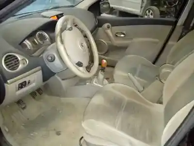 Veículo de Sucata renault clio iii luxe privilege do ano 2005 alimentado k9k764