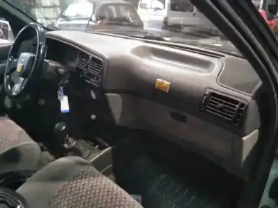 Veículo de Sucata renault 19 (b/c/l53) r 19 b53 do ano 1993 alimentado 