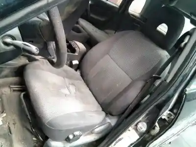 Vehicul casat toyota rav 4 (a2) 2.0 d4-d sol 4x4 al anului 2003 alimentat 1cdftv