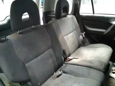 Vehicul casat toyota rav 4 (a2) 2.0 d4-d sol 4x4 al anului 2003 alimentat 1cdftv