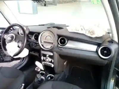 Veículo de Sucata bmw mini (r56) one do ano 2009 alimentado n12b14a