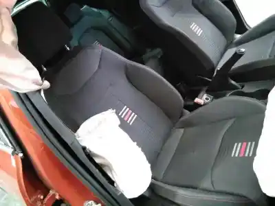 Veículo de Sucata seat arona fr edition do ano 2019 alimentado dgta