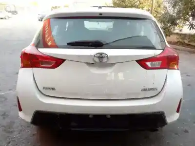 Vehicul casat toyota auris advance al anului 2013 alimentat 1adftv