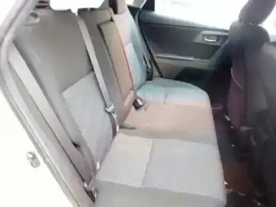 Vehicul casat toyota auris advance al anului 2013 alimentat 1adftv