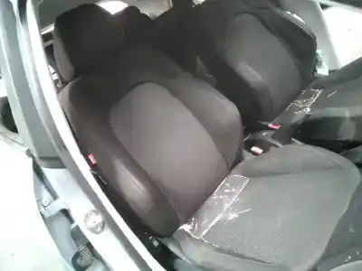 Véhicule à la ferraille seat                                               ibiza (6j5)                                                                                                                                                                                                                                                sport                                                                                                                                                                                                                                                      de l'année 2009 alimenté bls