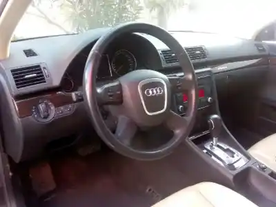 Vehicul casat audi a4 berlina (8e) 2.0 tfsi (147kw) al anului 2007 alimentat bwe