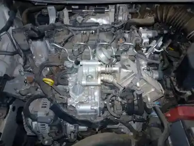 Sloopvoertuig toyota auris live van het jaar 2012 aangedreven 1ndtv