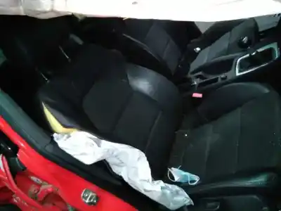 Veículo de Sucata audi a4 berlina (8e) 2.0 tdi 16v (103kw) do ano 2005 alimentado blb