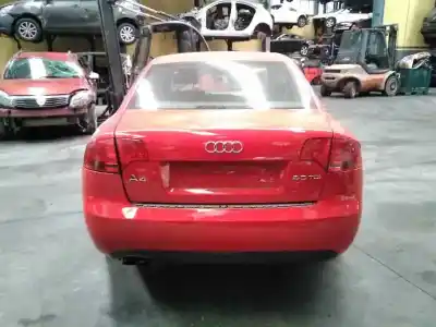 Veículo de Sucata audi a4 berlina (8e) 2.0 tdi 16v (103kw) do ano 2005 alimentado blb