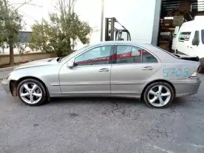 Здавання транспортного засобу MERCEDES-BENZ CLASE C (W203) BERLINA 270 CDI (203.016) року 2005 потужний 612962