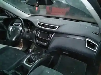 Здавання транспортного засобу nissan x-trail (t32) 360 року 2015 потужний r9m