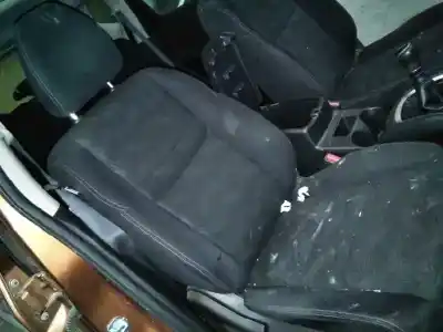 Здавання транспортного засобу nissan x-trail (t32) 360 року 2015 потужний r9m