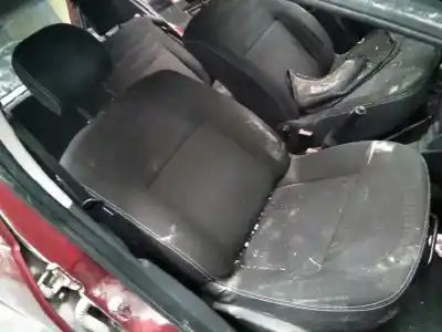 Veículo de Sucata dacia sandero laureate music do ano 2012 alimentado k9k892