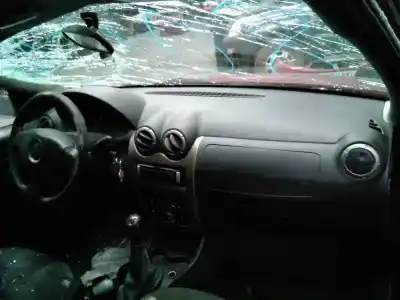 Veículo de Sucata dacia sandero laureate music do ano 2012 alimentado k9k892