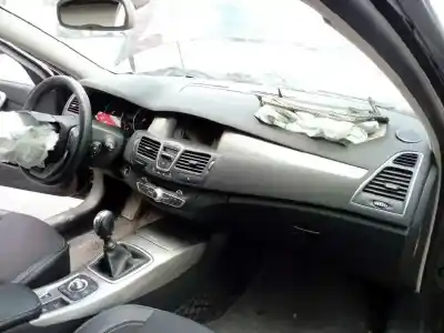 Scrapping Vehicle renault laguna iii dynamique of the year 2011 powered m9r814