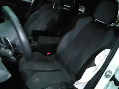 Veículo de Sucata peugeot 3008 gt line do ano 2018 alimentado yhz