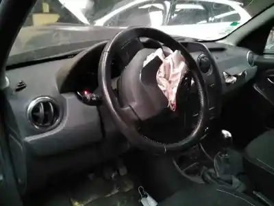 Scrapping Vehicle dacia duster laureate 4x2 of the year 2016 powered k9k856