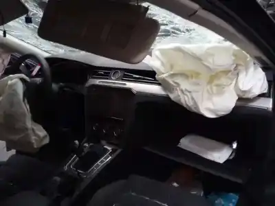 Sloopvoertuig volkswagen passat lim. (3g2) sport bmt van het jaar 2018 aangedreven crlb